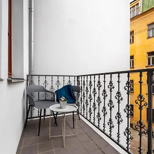 Elegant Located In The Centre Of Prag